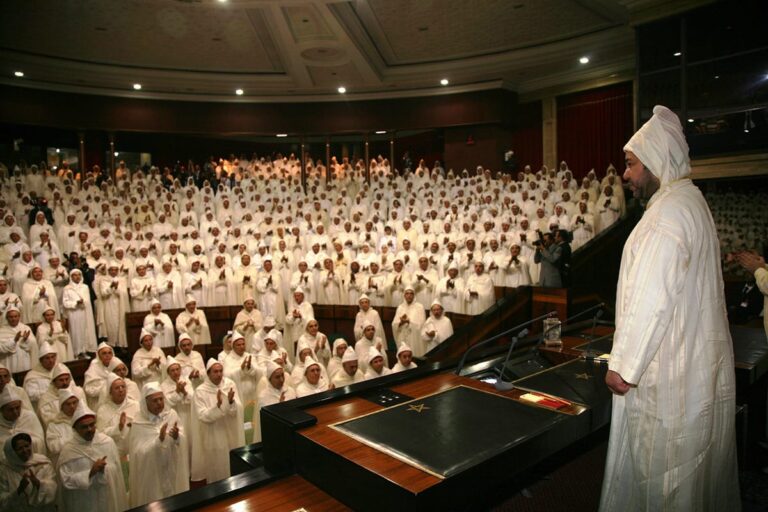 Mohamed VI préside une séance officielle du parlement