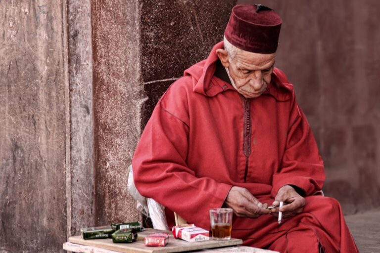 Vendeur cigarettes de rue