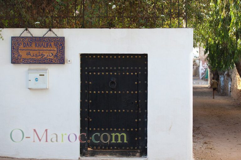 La porte de la maison du calife