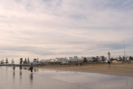 La plage d'Essaouira au soleil couchant