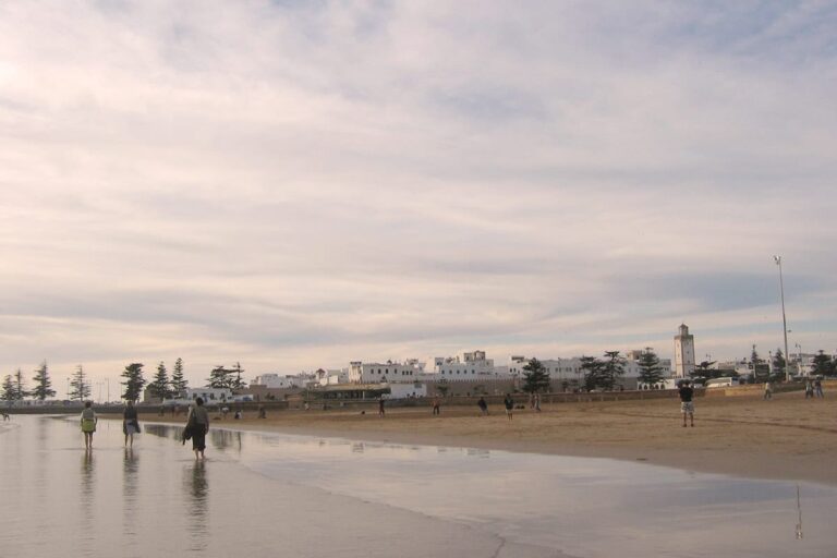 La plage d'Essaouira au soleil couchant