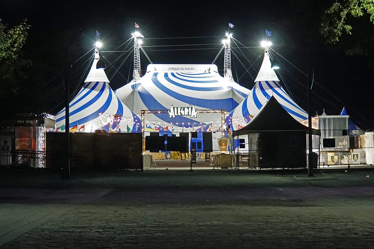 Les tentes du cirque du Soleil
