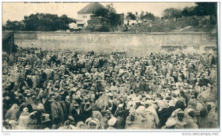 Aissaouas autour du Marabout de Sidi Aissa à Meknès
