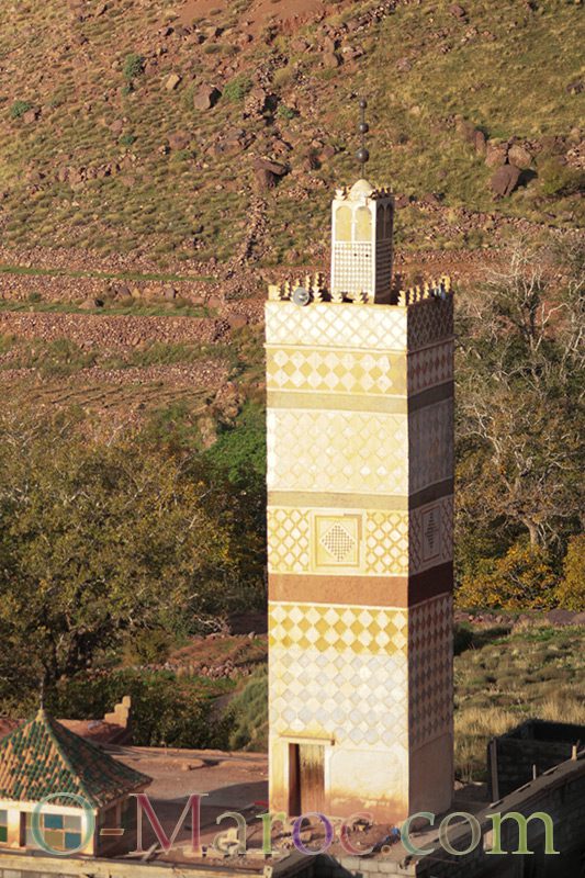 Minaret carré, sur la route entre Ouarzazate et Marrakech