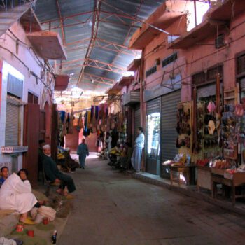 Le souk de Taroudant vide, pendant la finale