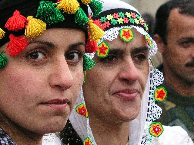 Femmes amazighes en tenue de fête
