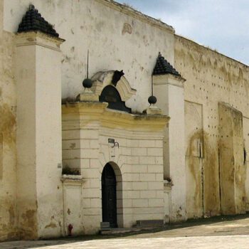 La porte d'entrée principale de l'ancienne Makina