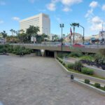 Entree passage zevaco avec l'hôtel Hyatt en fond