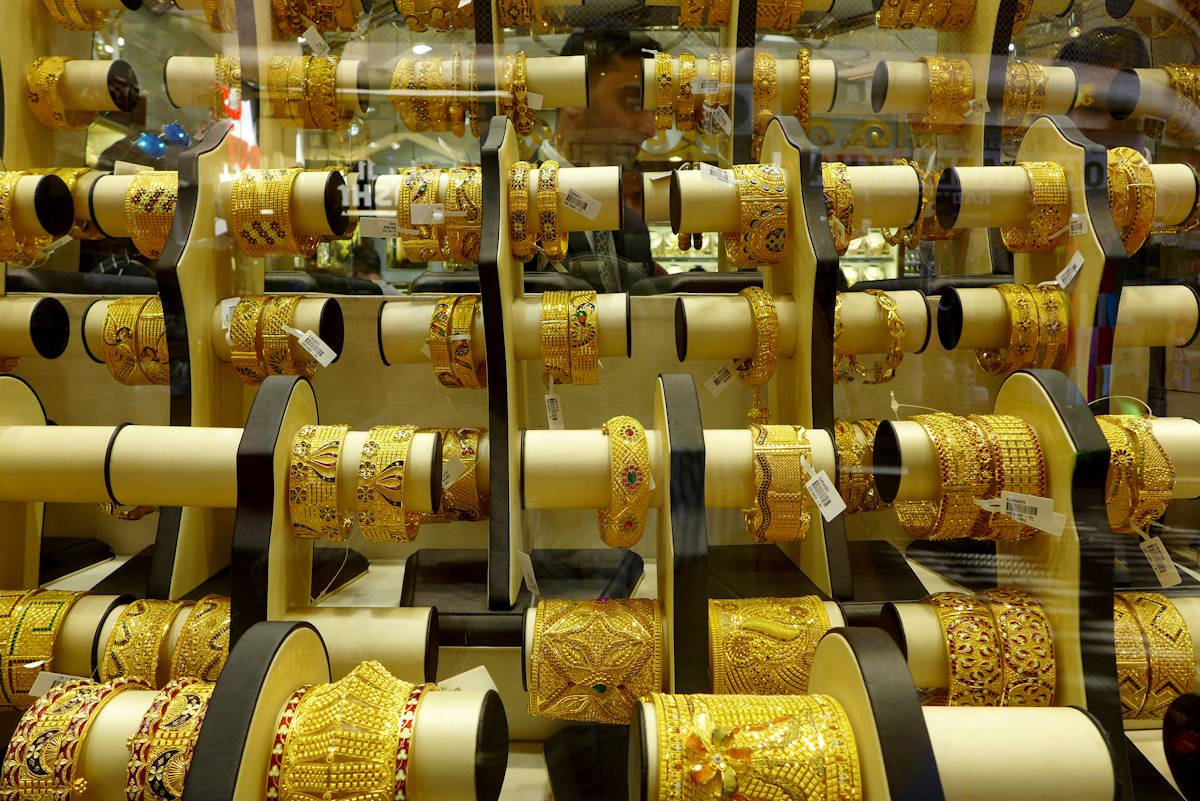 Bijoux or dans une vitrine à Dubaï