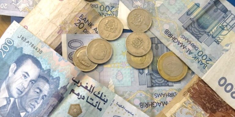 Billets et pièces en dirhams
